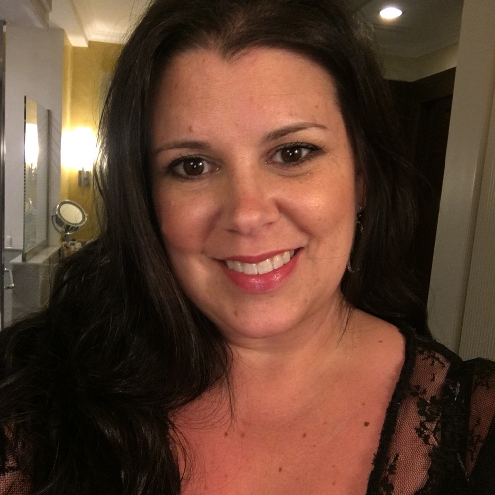 Meet your Posher, Robyn